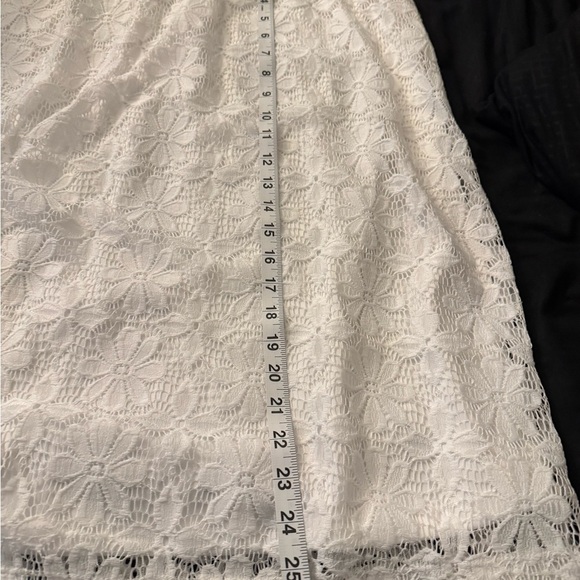 White Lace Skirt Women’s P/XL – Elegant A-Line Floral Overlay - Picture 4 of 4